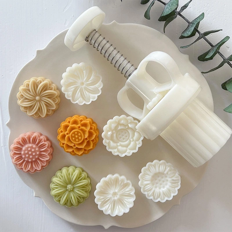 

XX9B 20g Cute Flower Shape Plastic Mooncake Molds Mooncake Mold DIY Baking Accessories Kitchen Gadget for Mid-Autumn Festival