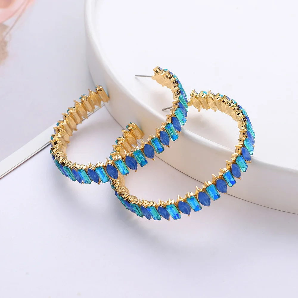 

Sexy Big C Full Diamond Crystal Earring is Suitable For Women's Fashion Shiny Girl Party Earrings Jewelry Accessories