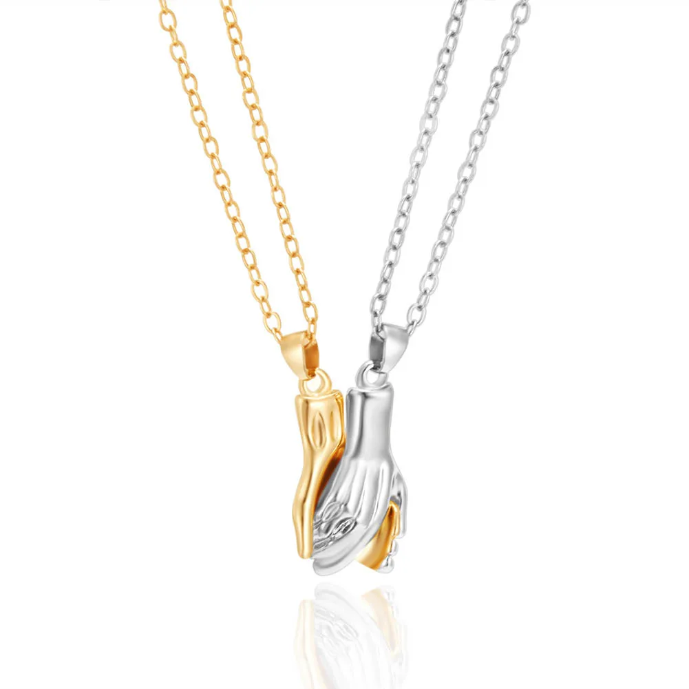 

Creative New Two-handed Holding Magnetic Buckle Couple Necklace Magnet Attracting Pendant Necklace Valentine's Day Jewelry