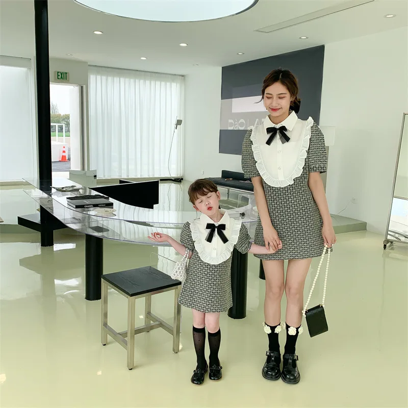 

Parent-child Mother and Daughter Korean Version of The New Girl Summer Short-sleeved Dress Girl Fresh Small Fragrance