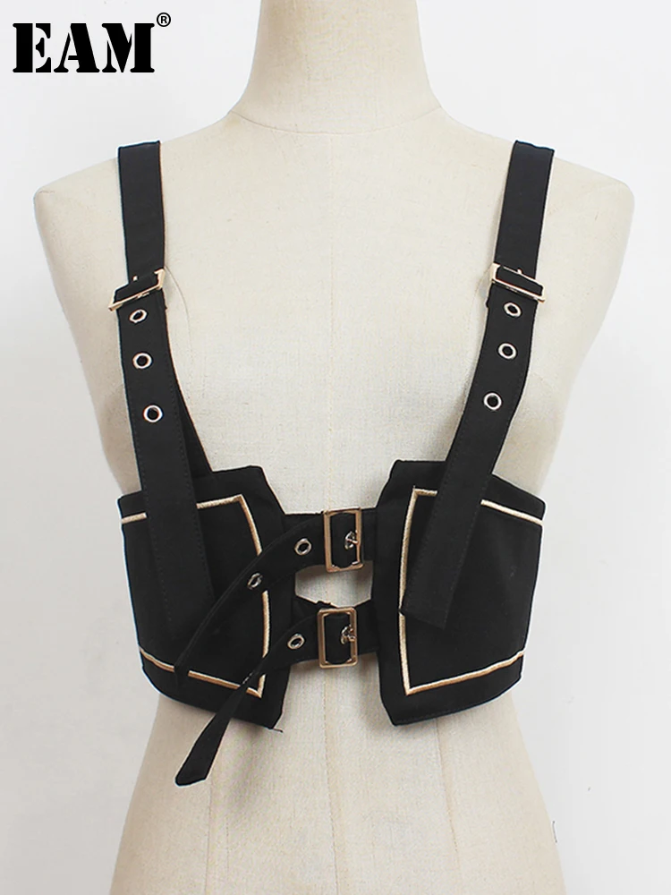 

[EAM] Women Loose Fit Black Bucke Spliced Short Cool Vest New V-collar Sleeveless Fashion Tide Spring Summer 2022 1DE1185