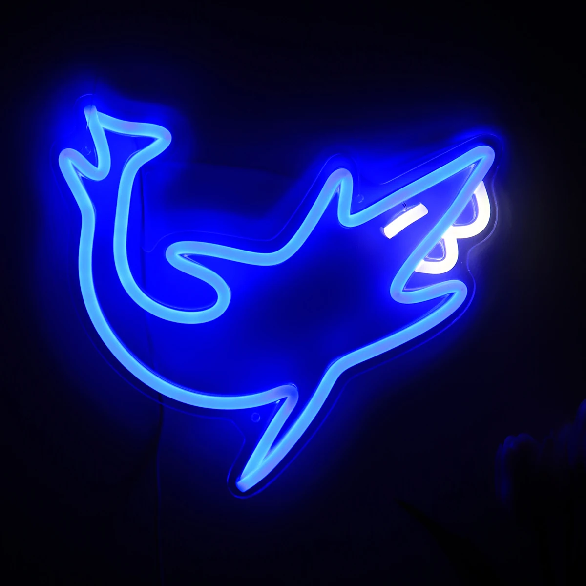 Рисунок 6 - настенная лампа в виде акулы