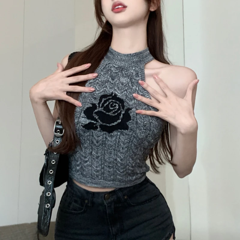 

Y2k Sleeveless Chest Flowers Design Halter Neck Knit Breathable Crop Tank Tops for Women 2022 Summer