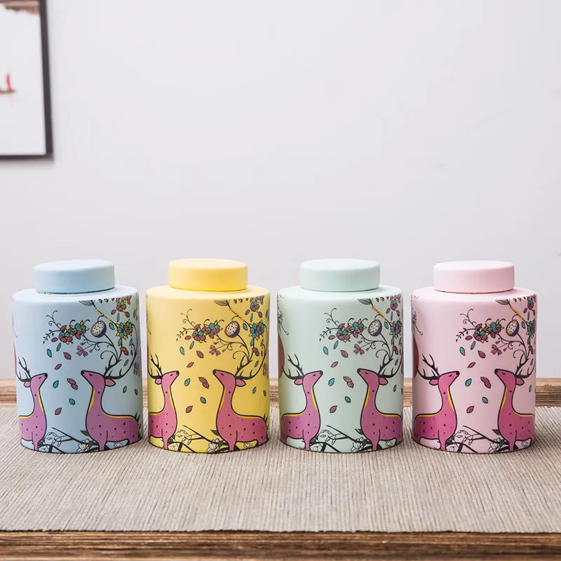 

Creative Ceramic Storage Jar Deer Decoration Sealed Jar Candy Tea Box Multifunctional Jewelry Cotton Swab Bottle Kitchen Storage