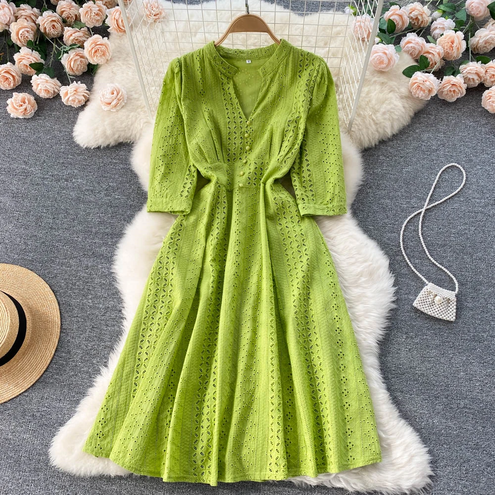 

Clothland Retro Elegant Lace Dress V Neck Three Quarter Sleeve Hollow Out Sexy Vintage Midi Dresses Vestido Mujer QA860