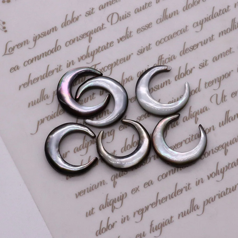 

1 Pcs Natural Seawater Black Shell Beads Moon Shape Straight Hole European and American Style Classic Necklace Jewelry Pendant