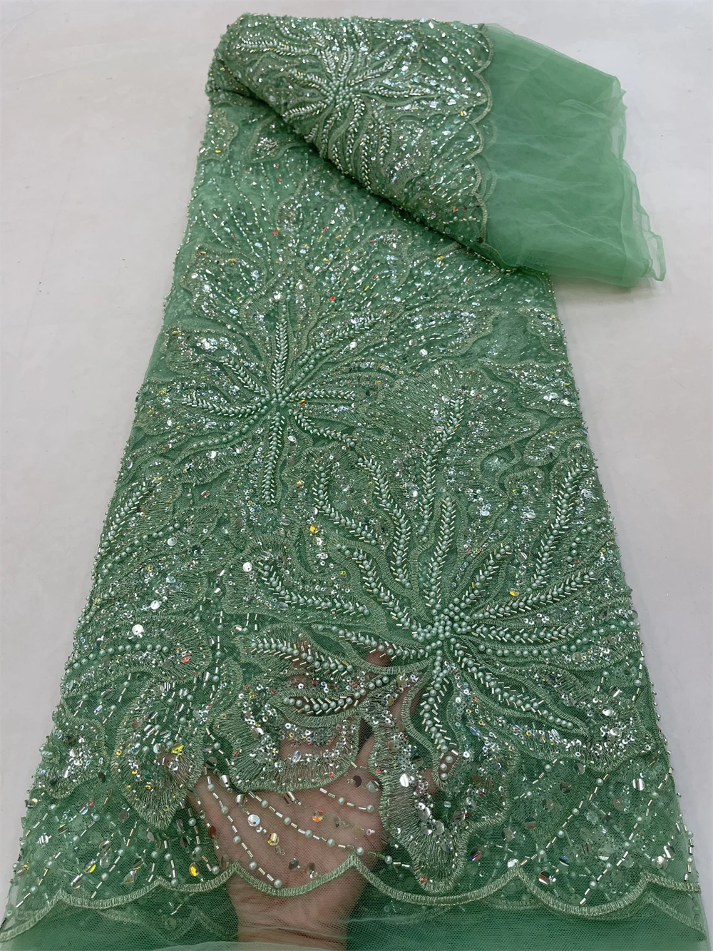 

Nigerian Lace Fabric 2022 High Quality Lace Embroidery Beaded French Tulle 3D African Lace Fabric 5 Yards For Wedding QF0113
