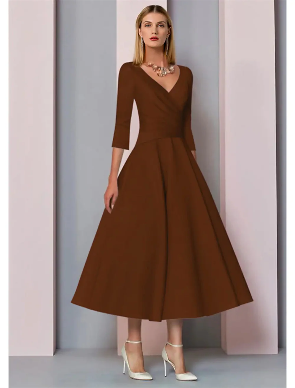 

A-Line Mother of the Bride Dress Plus Size Elegant Vintage V Neck Tea Length Satin 3/4 Length Sleeve with Pleats 2022