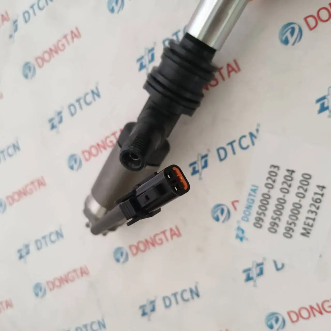 Форсунка Common Rail для впрыска дизельного топлива 095000 -0203 -0204 -0200 МЭ 132614 302565 Для Denso