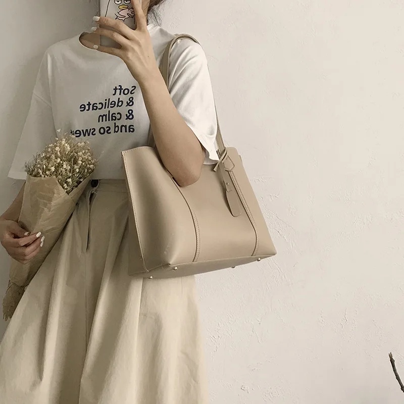 

Large-capacity bag women's bag 2020 new tide online celebrity leisure tote bag Joker ins shoulder bag