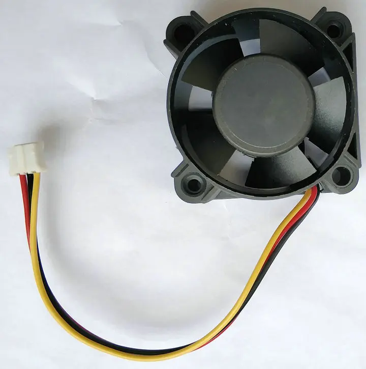 4 см GM1204PKV3-A R.B304 4020 12 В 0 6 Вт 3-проводной охлаждающий вентилятор