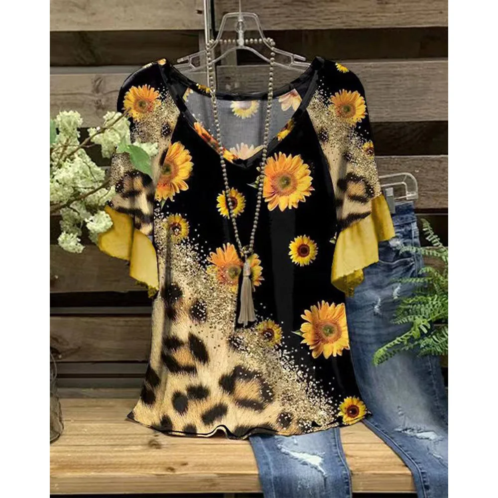 

Женская футболка с коротким рукавом, V-образным вырезом и цветочным принтом