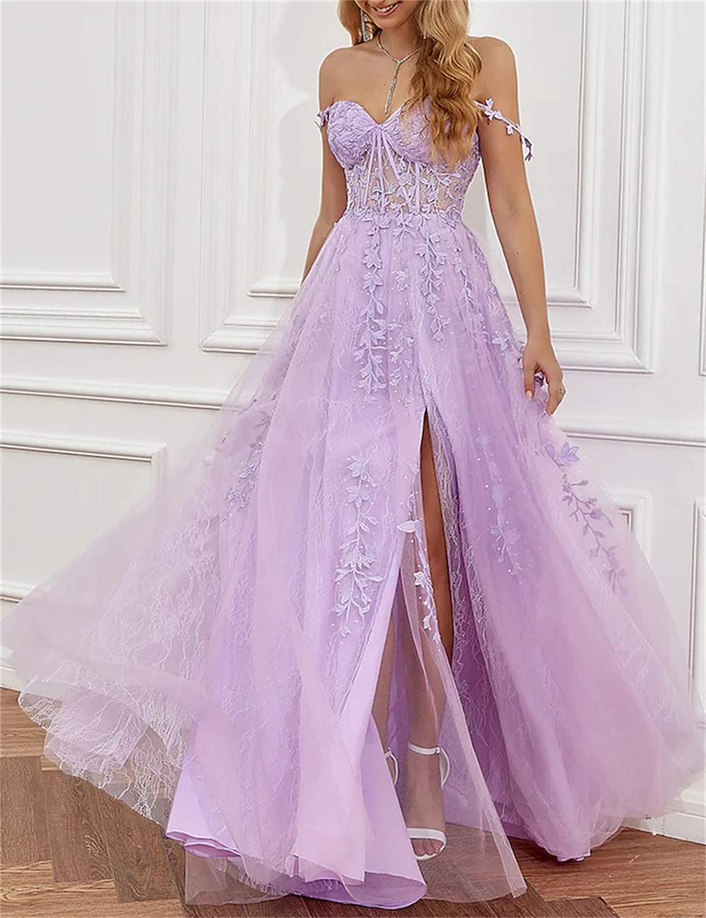 

A-Line Prom Dress See Through Party Dresses Birthday Sleeveless Sweetheart Backless Sweep Train Tulle with Beading Slit Applique