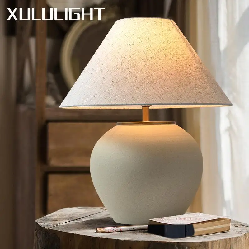 

Ceramic Table Lamp Wabi-sabi Style Retro Black And White Decorative LED Lighting Creative Minimalist Bedroom Study Desk Lamp
