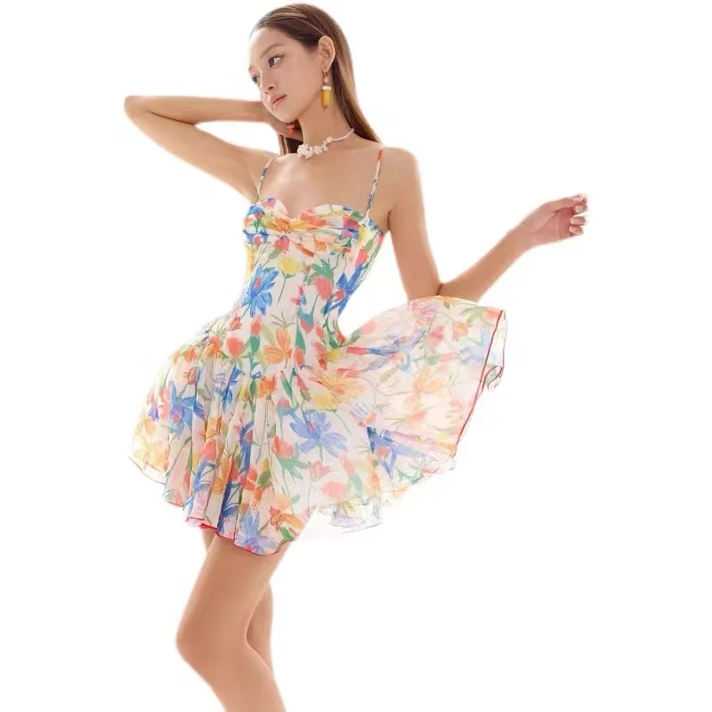 

Французское романтическое свежее маленькое цветочное Плиссированное пикантное платье на бретелях, женский летний корсет с поясом, тонкая ...