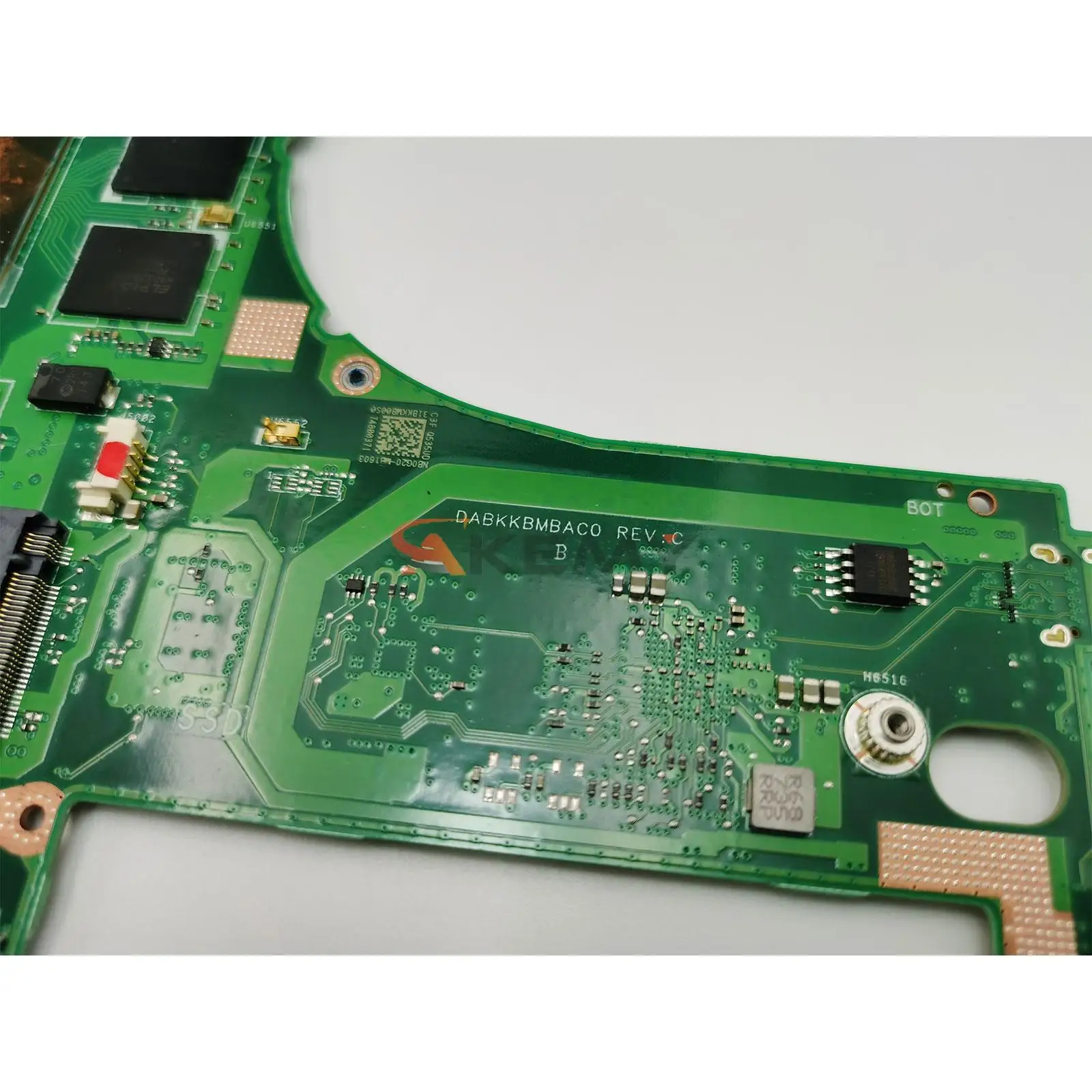 Рисунок 3 - Материнская плата Q535U Q535UD UX561U UX561UD