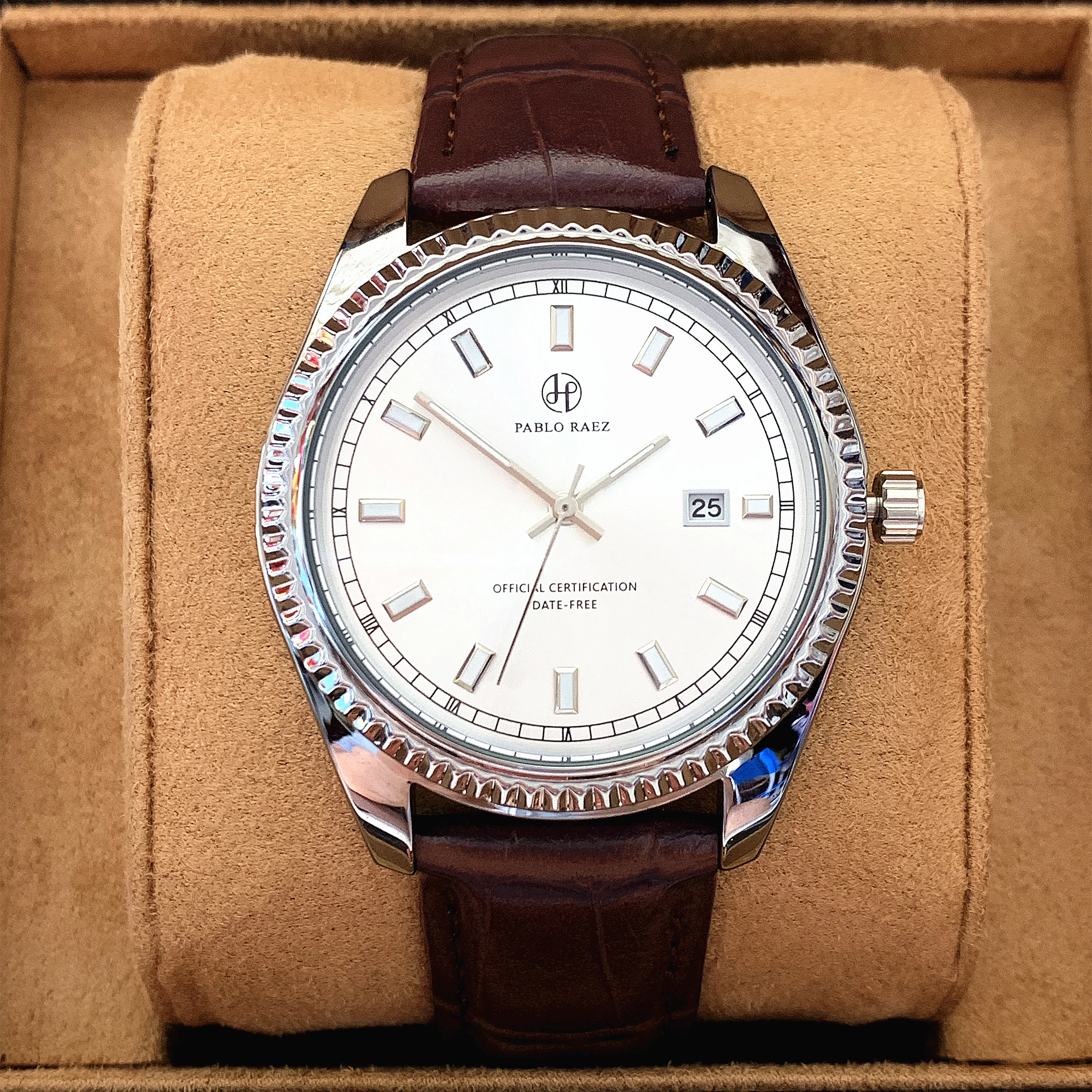 

PABLO RAEZ Top Brand New Men Quartz Watch Luxury Business Waterproof Large Dial Male Date Wristwatch Brown Leather Sports Clock