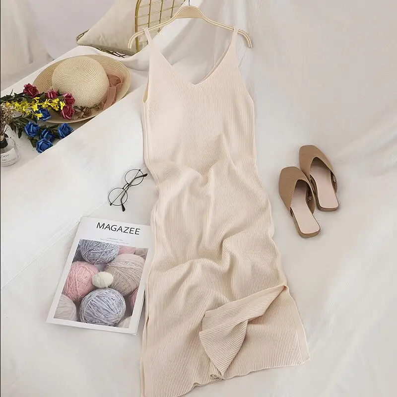 Женское длинное платье в винтажном стиле