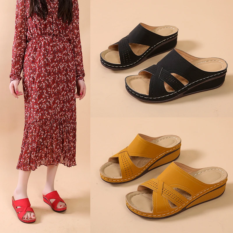 

Summer Shoes Woman Outer Wear Non-slip Plus Size Wedge Retro Breathable Hollow Women Slippers Beach Ladies Slide
