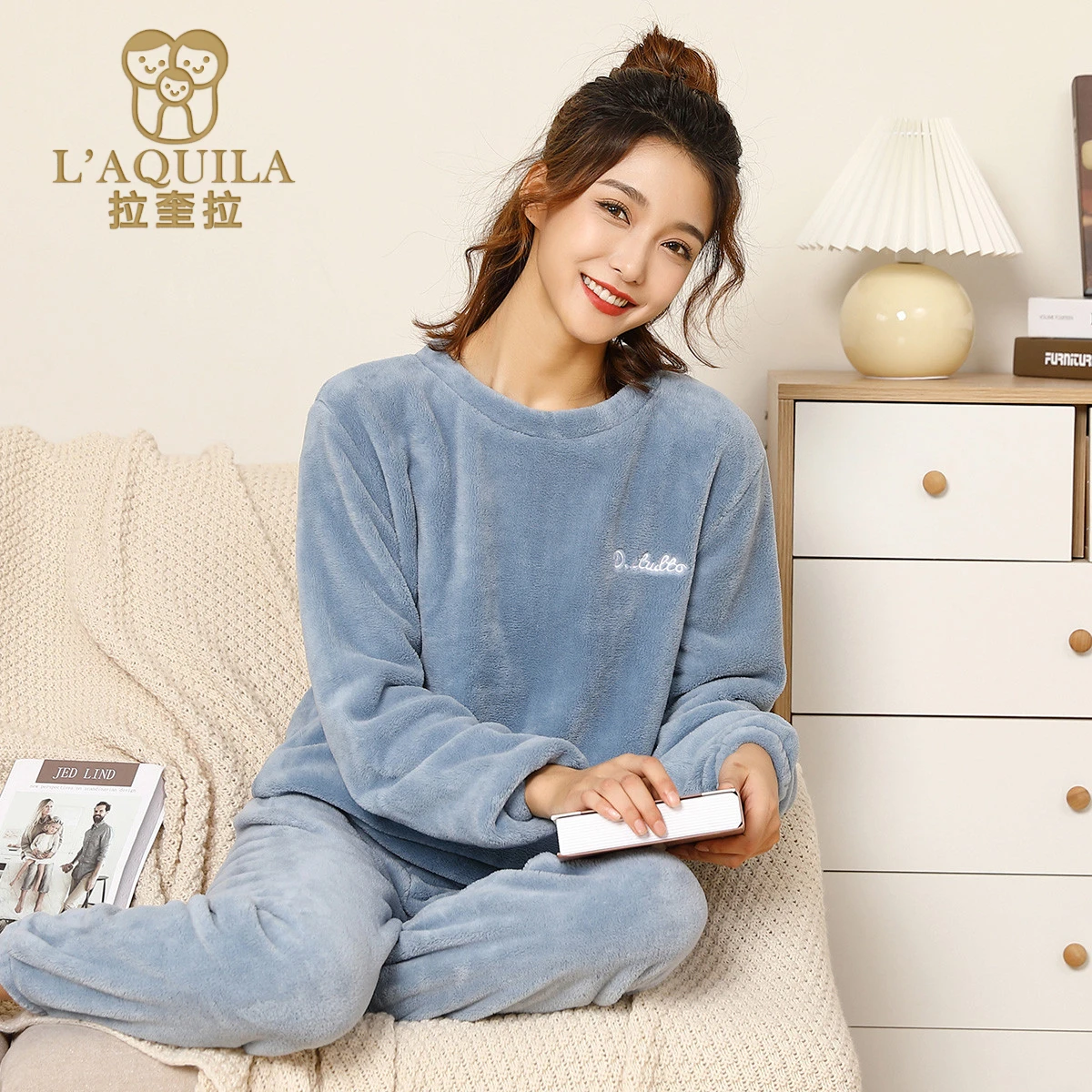 

L’AQUILA 2022 Newest Autumn Winter Thick Coral Fleece Sleepwear Embroidery Design Long Sleeve Solid Color Pajama Set for Women