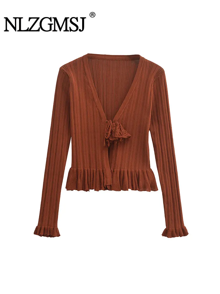 Женский трикотажный кардиган на завязках с рукавом до запястья и V-образным