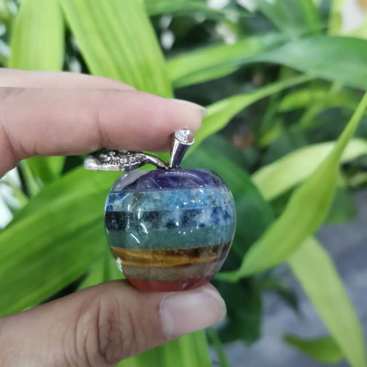 

32mm Apple Figurine Natural Stones Healing Crystals Carved Statue Room Decor Quartz Reiki Gem Craft Trinket Christmas Gifts