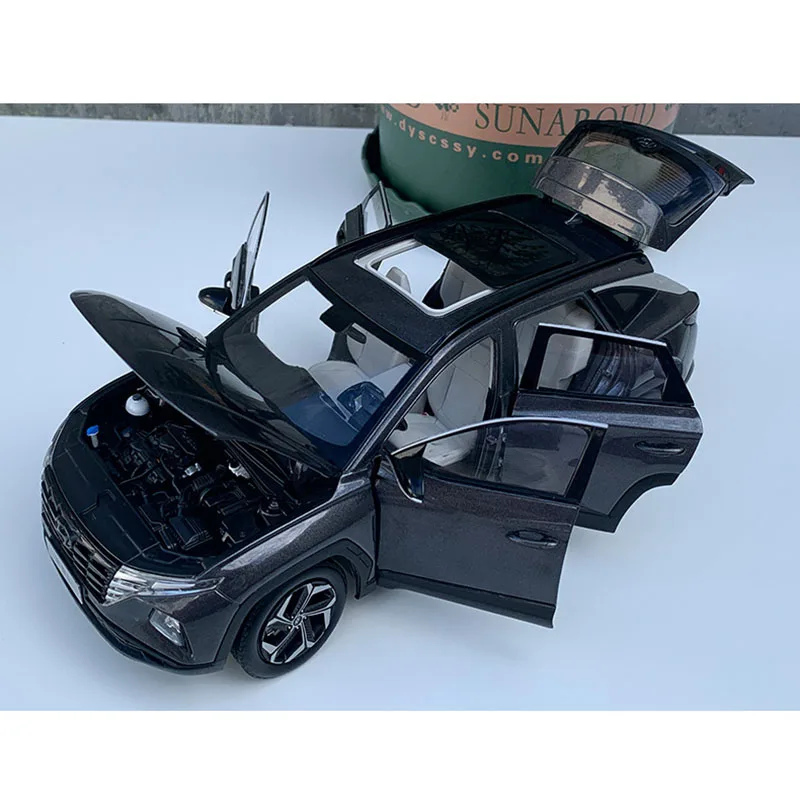 

Новинка 2020 года, фирменная Пекинская Hyundai в масштабе 1:18, Tucson Ltucsonl, Коллекционная модель автомобиля из сплава, украшение, сувенирная игрушка для мальчиков