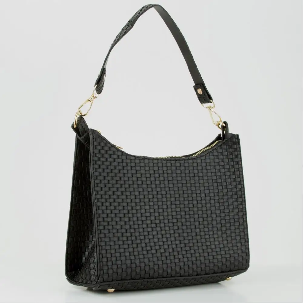 Женская сумка на бретельках с вышивкой| |