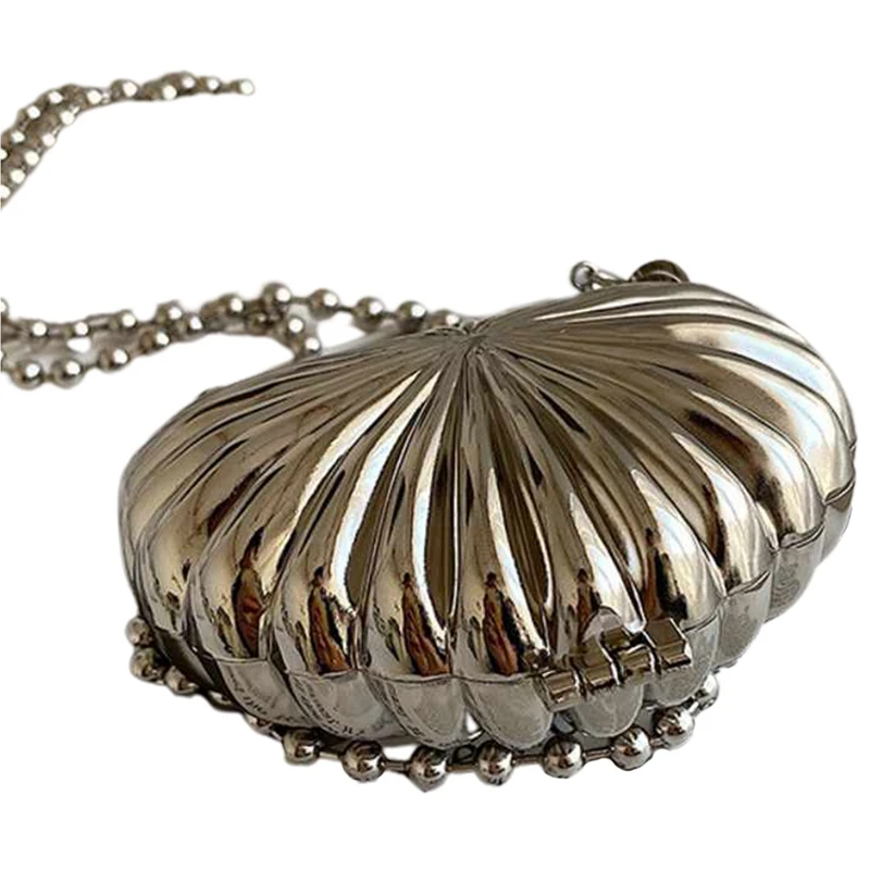 

Personalized Mini Shell Bags For Women Loving Heart Shape Metal Alloy Chain Shoulder Crossbody Bag Lipstick Coin Purses