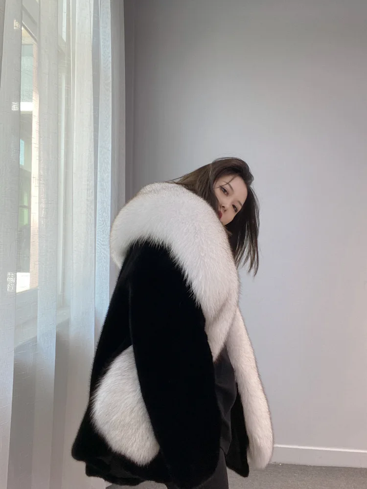 Рисунок 3 - Импортное женское меховое пальто