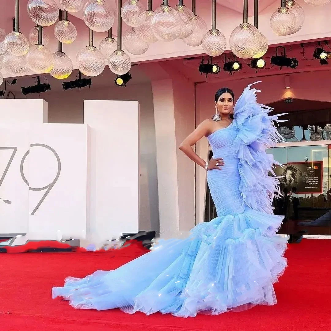 

Sky Blue Tulle Prom Gowns Feather Layered Tiered Mermaid Party Dresses Ruffles Long Gorgeous Prom Evening Gowns Extra Puffy