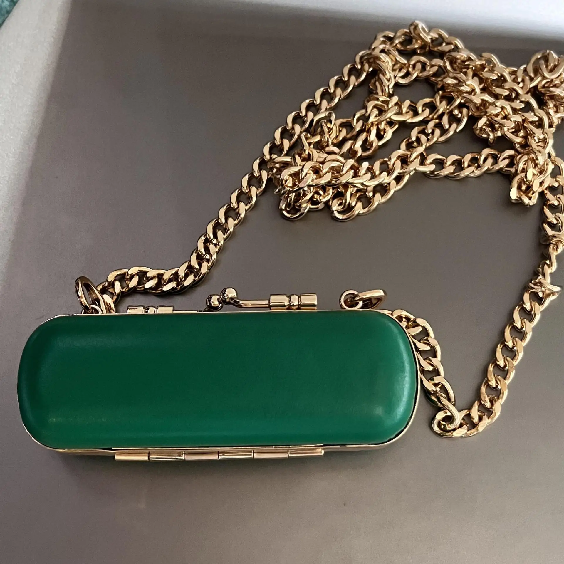 

French Cool Style Metal Chain Mini Lipstick Bag-Ins Niche Pu Messenger Small Bag Stacked With Mixed Suits