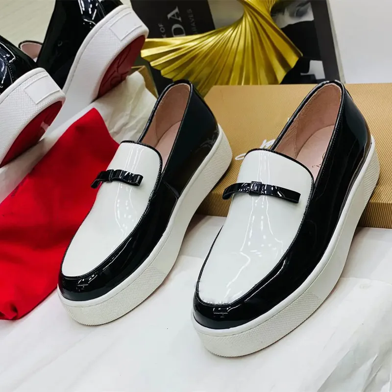 

Men Vulcanized Shoes Black White Slip-On Loafers Patent Leather for Men Casual Shoes Chaussures Pour Hommes men shoes 2023new