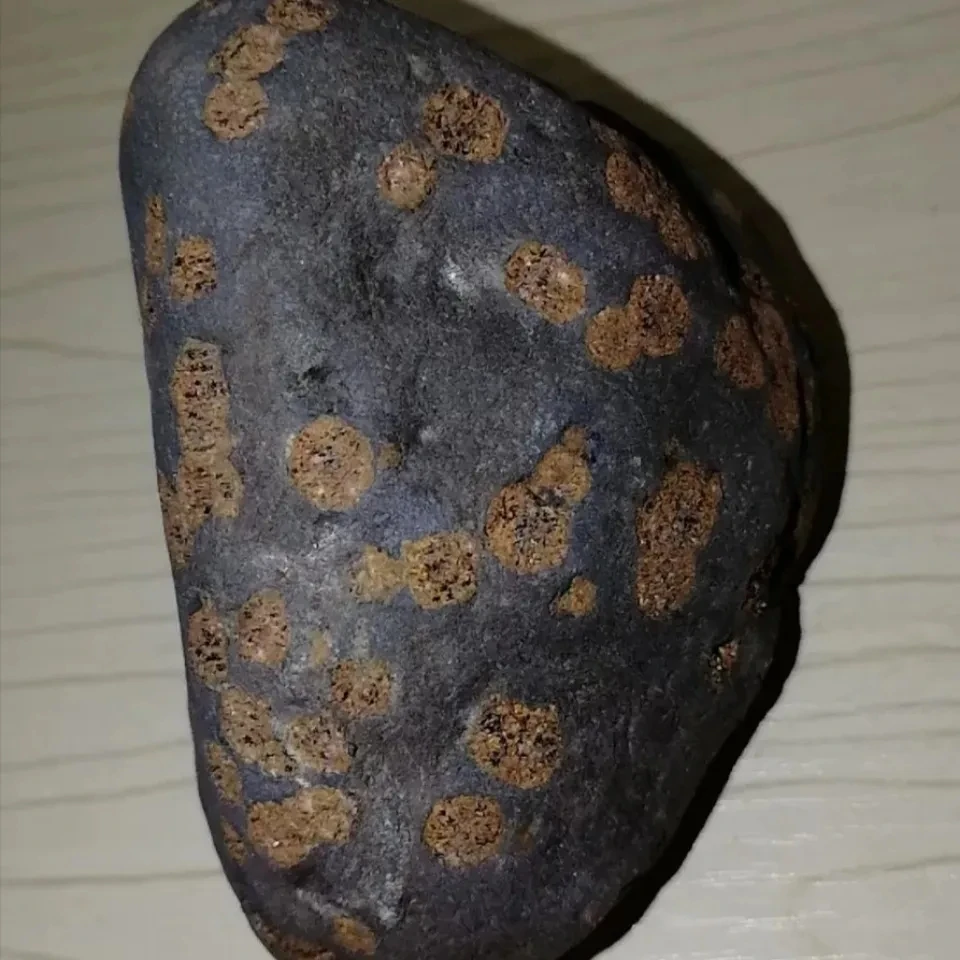 Rare Meteorite Varieties Olive Meteorite Primitive Stone Micro Magnetic Melting Shell Gas Imprint Sulfur Odor