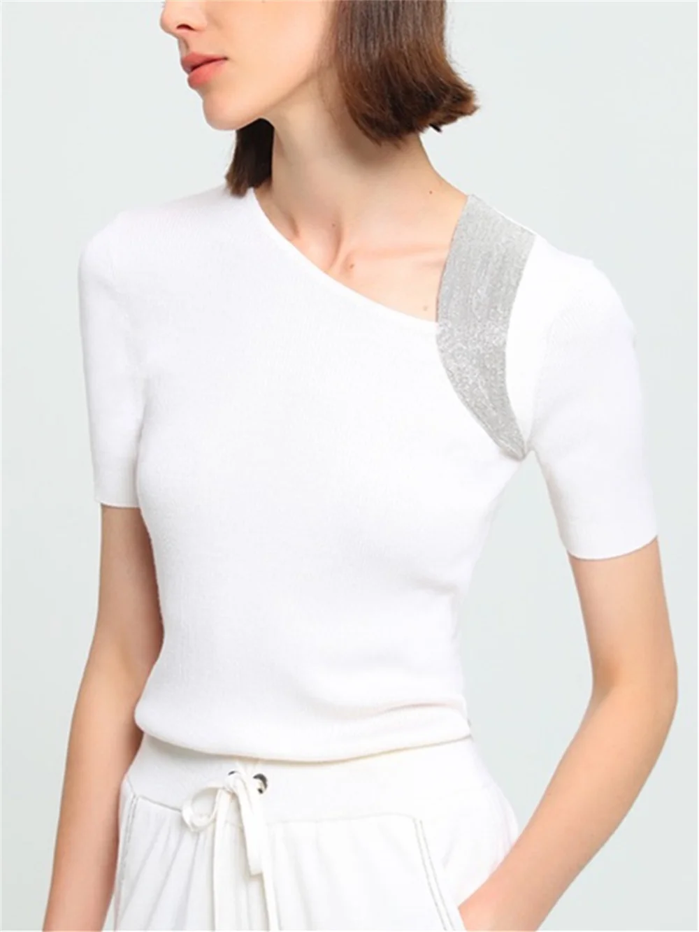 

Irregular Ladies Collar Short Sleeve Slim Blended Pullover Tops 2023 Summer New Women Beading Chain Decoration Patchwork T-Shirt