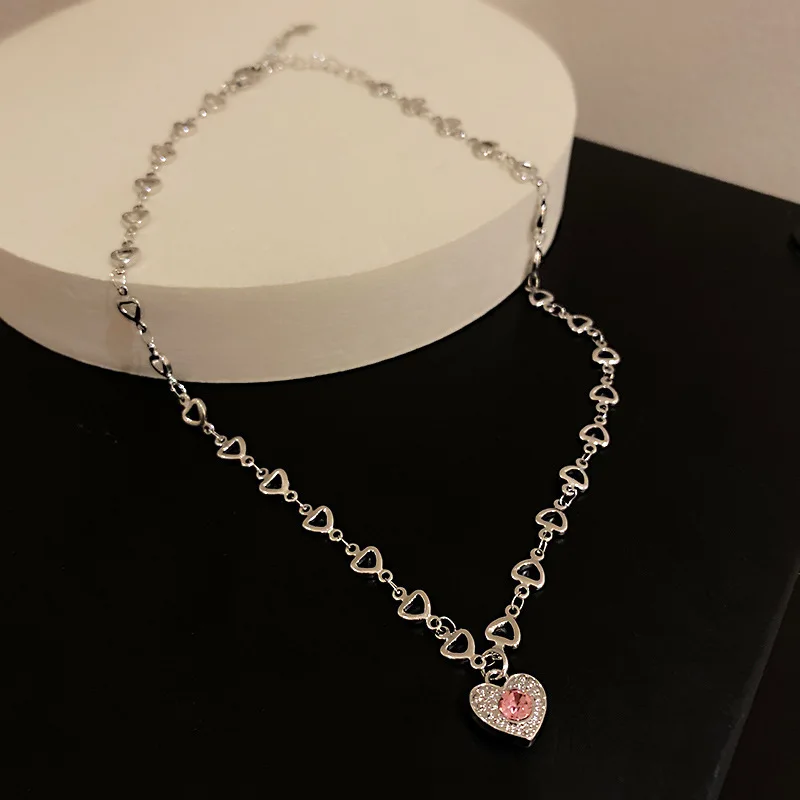 

Fashion Pink Zircon Heart Necklaces for women Titanium steel Clavicle Chain Festival Gift Luxury Jewelry Accessories Wholesale