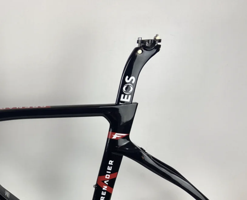 

2022 TOP T1100 F Frame F14 Road Carbon Bike Frame V Rim Disc Brake Bicycle Frameset Handlebar Ship By DPD / XDB