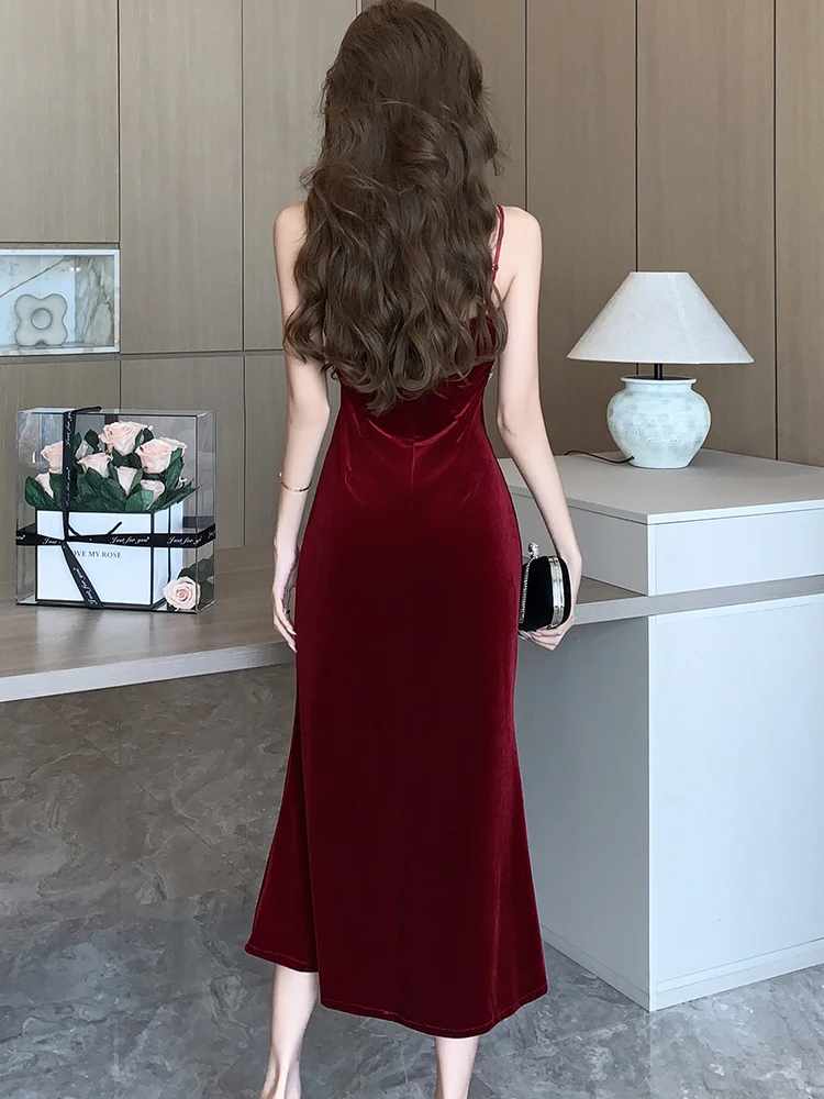 Женское бархатное платье на бретельках красное элегантное в Корейском стиле для