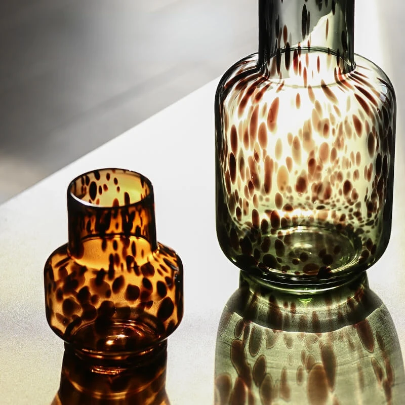 

Стеклянная ваза в форме леопарда, простой современный домашний Настольный цветочный орнамент, мягкое украшение, стеклянное украшение