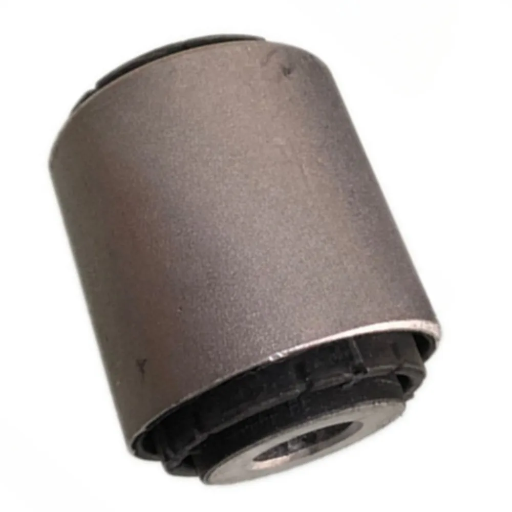 33326773633 резиновая втулка для передней оси BMW X5 X6 F15 F16 E70 E71