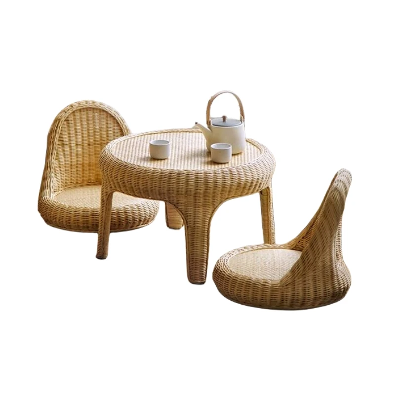 Маленький кофейный столик и стул из ротанга низкий чайный ручной работы для