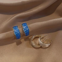 vintage circle shape resin blue white stud earrings for women retro elegant geometric c shape hoop earrings party jewelry gifts