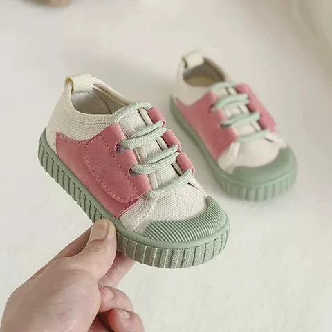 Новинка весны 2023, стильные парусиновые туфли с нашивками из натуральной кожи, зеленые, розовые мягкие резиновые кроссовки для мальчиков, дышащая обувь