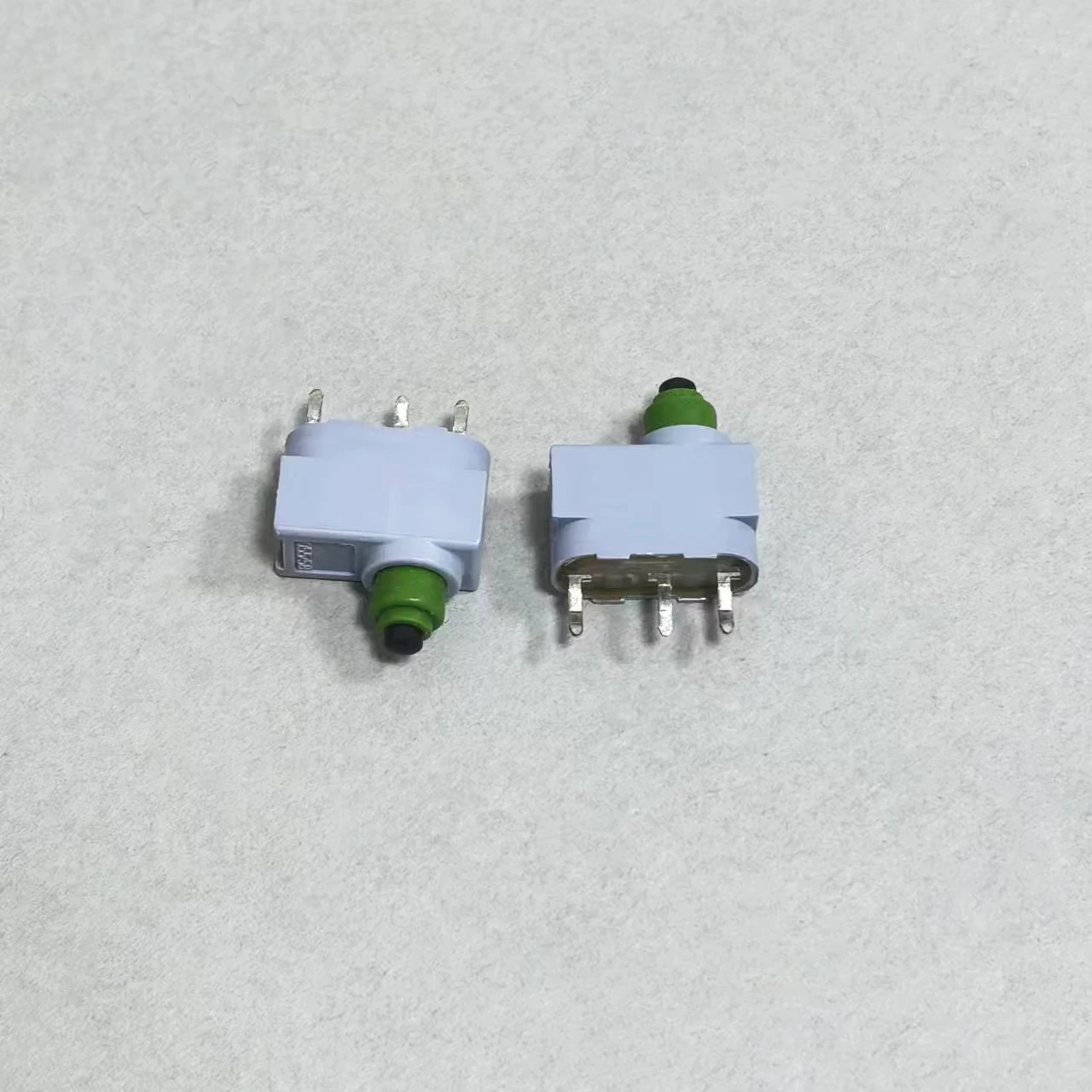 

2 шт./лот 1055/58 1055 58 для Audi J518 рулевая колонка ECU зажигание для Marquardt оригинальный водонепроницаемый микропереключатель