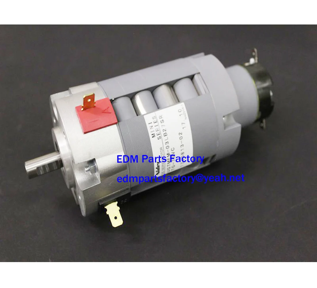 Серводвигатель постоянного тока Nide c UGTMEM-03LB27SR TG-7SVC 22,5 В4,5 А с комплектом угольных щеток Charmille 100430610 , 100.430.610 для Robofil 240 (art.: 3920cbcda569a) - 3920cbcda569a