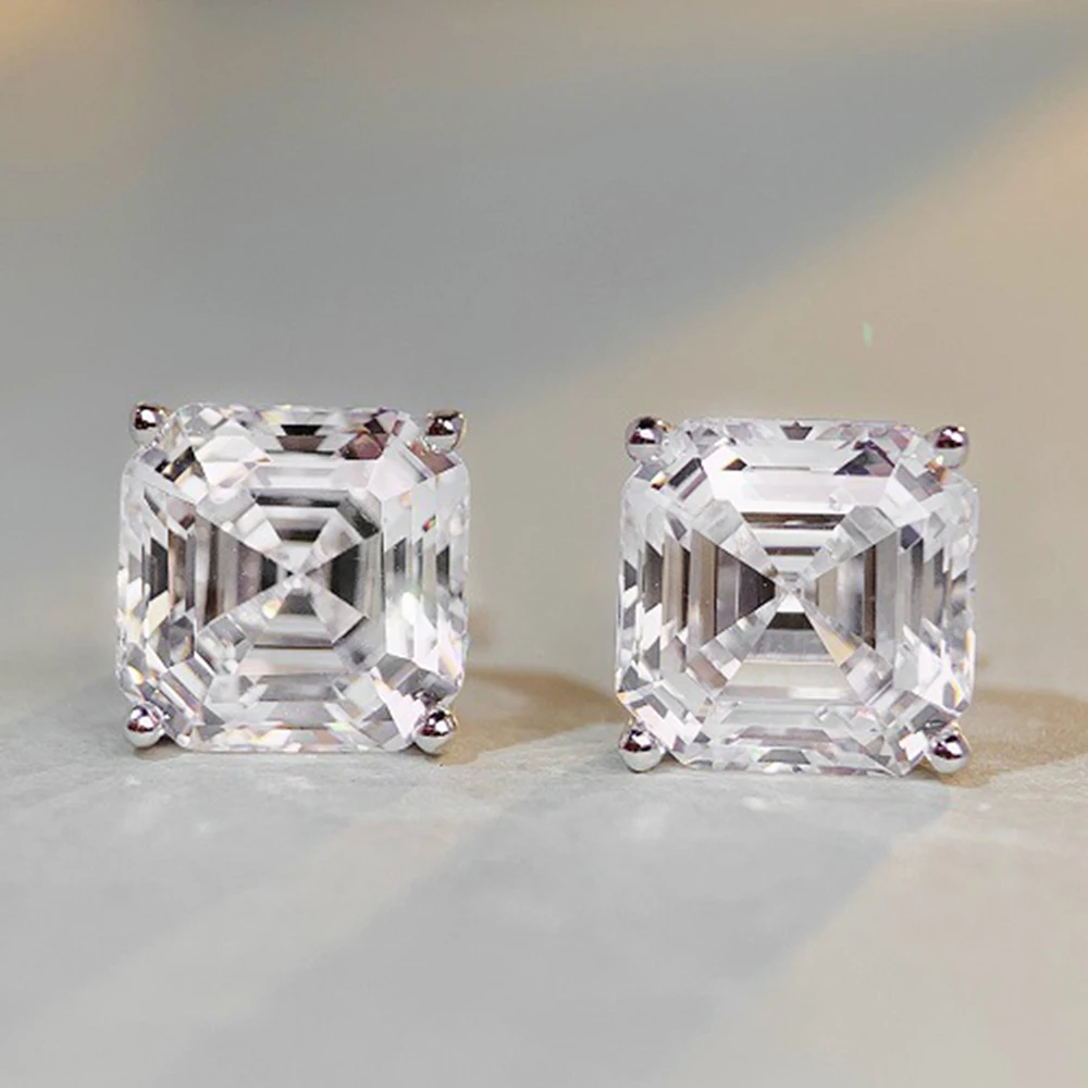 

Женские серьги из серебра 925 пробы с квадратными камнями 3 карата