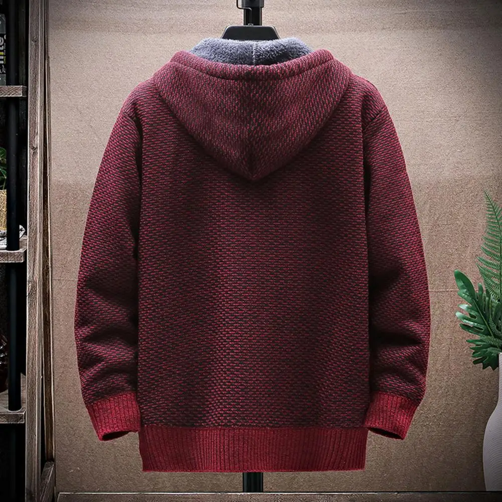 Рисунок 3 - Кардиган с капюшоном