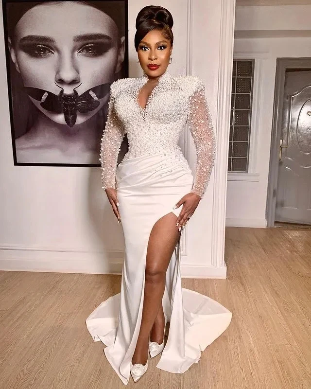 

Long Sleeves African Wedding Dresses Mermaid V-neck Pearls Plus Size Women Bridal Wedding Gowns For Black Girls