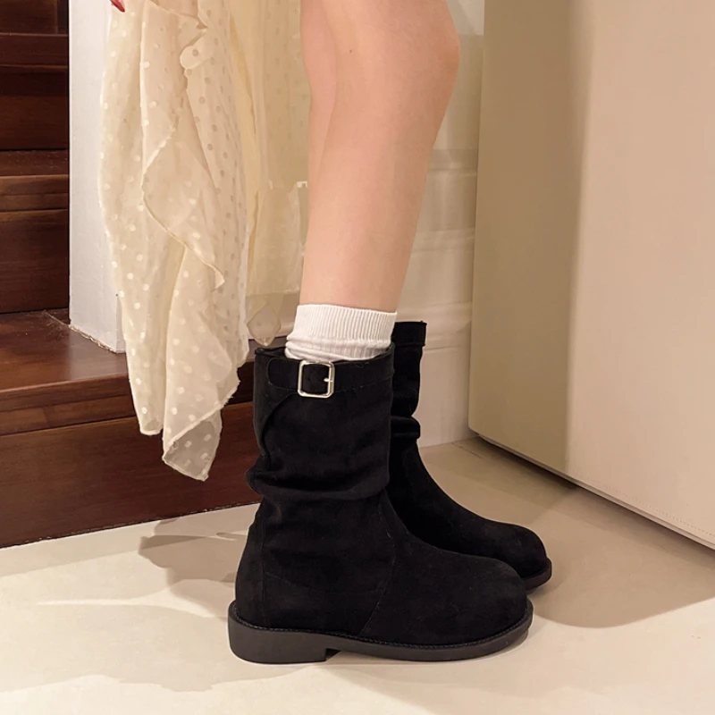 Женские ботинки на низком каблуке Нескользящие с ремешком и пряжкой