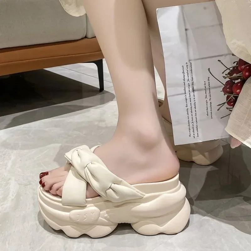 Женские тапочки на толстой подошве туфли с открытым носком платформе в